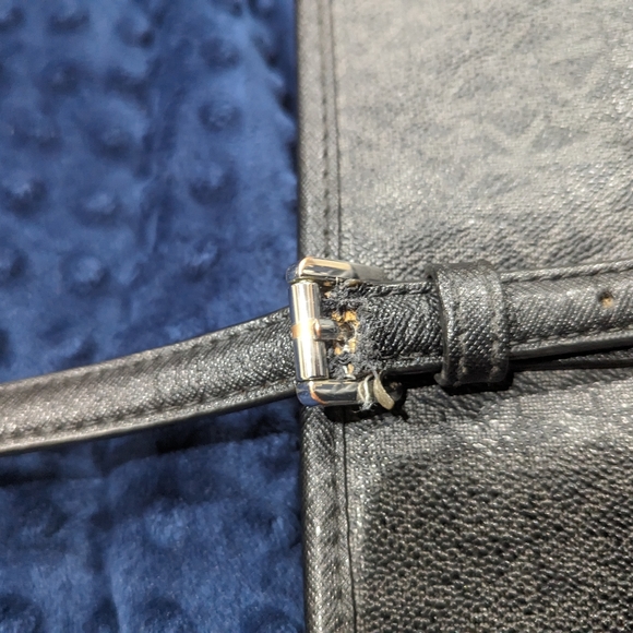 Used MICHAEL KORS Jet Set Zip Tote in Black/Grey Leather - Picture 6 of 16